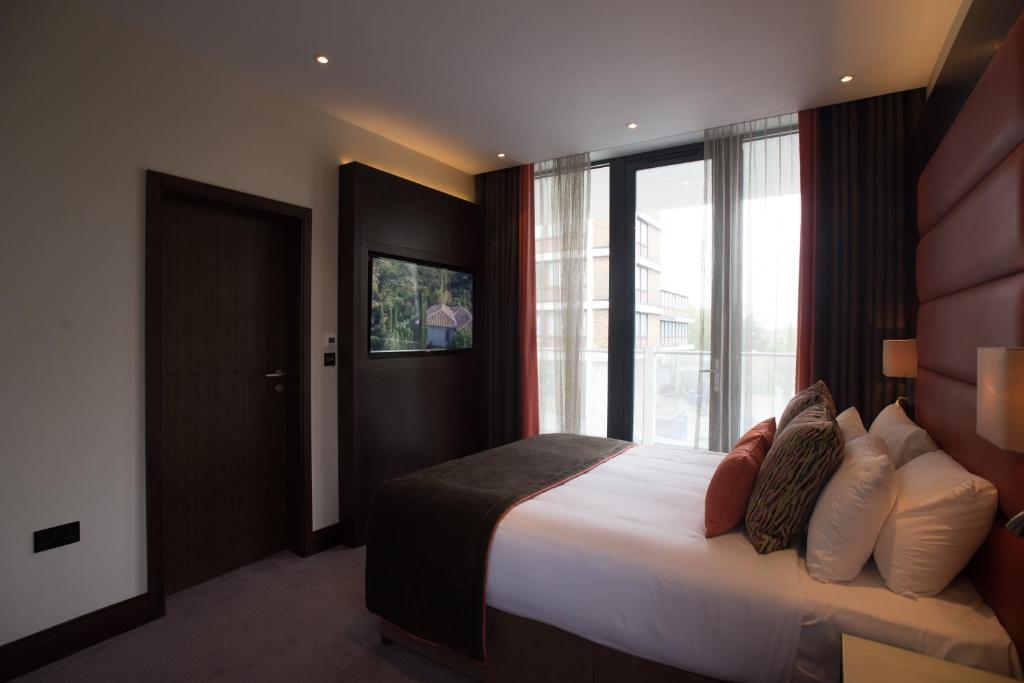 St George's Hotel - Wembley - Resim 14