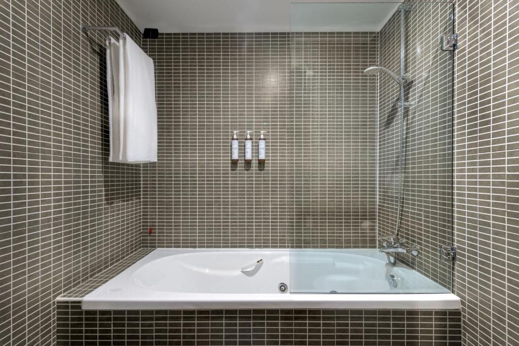 Koupelna v ubytování AC Hotel Vicenza by Marriott