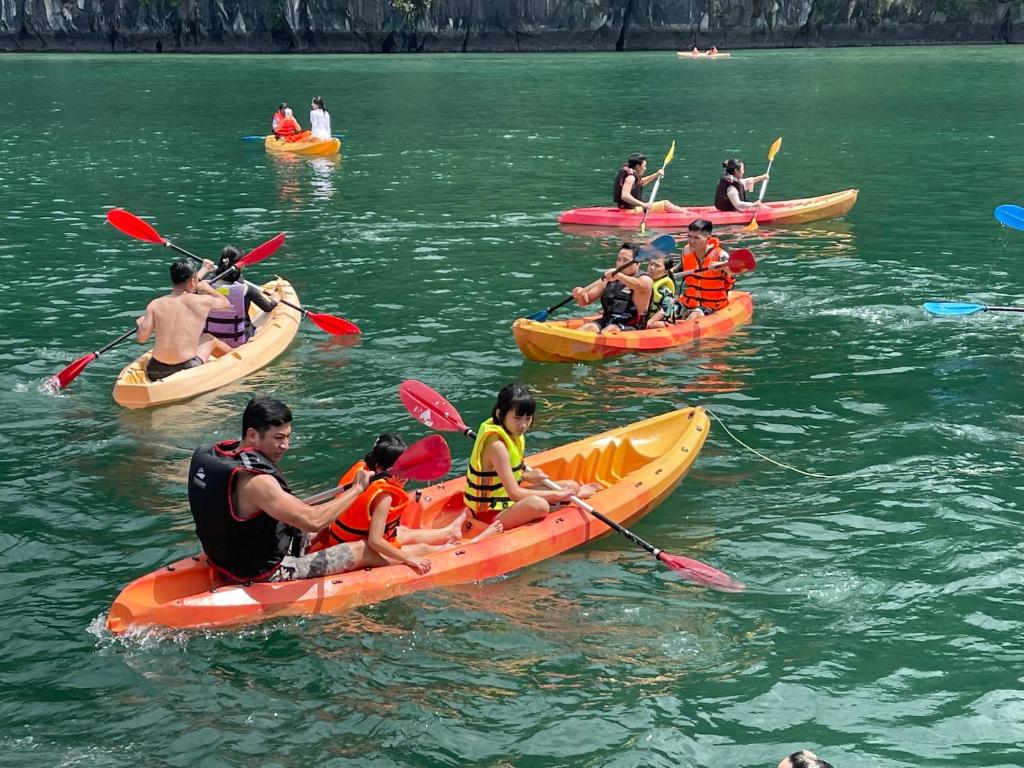 Gia Cat Long Boutique Cat Ba Hotel - 11