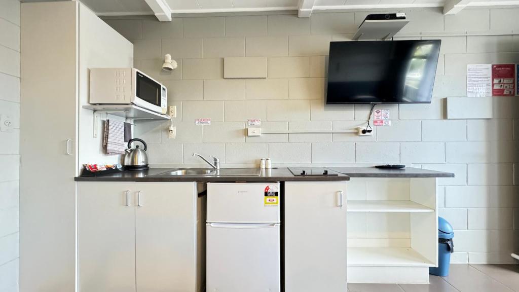 Central Court Motel - Resim 30