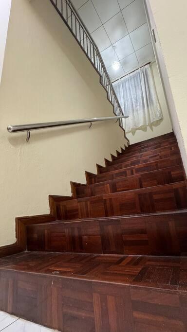 Gambar di galeri bagi Sabah homestay 16pax stay near Imago 15minutes strong WiFi Gathering Environment house di Kota Kinabalu