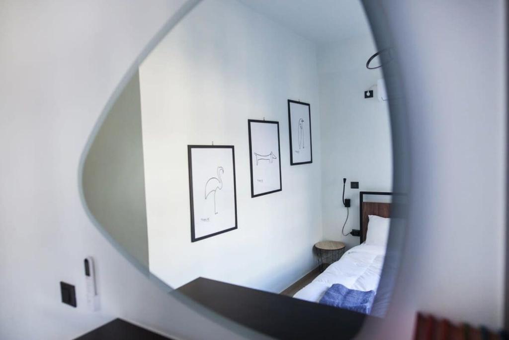 Posteľ alebo postele v izbe v ubytovaní Beautiful Elegant Apartment Next to Monastiraki