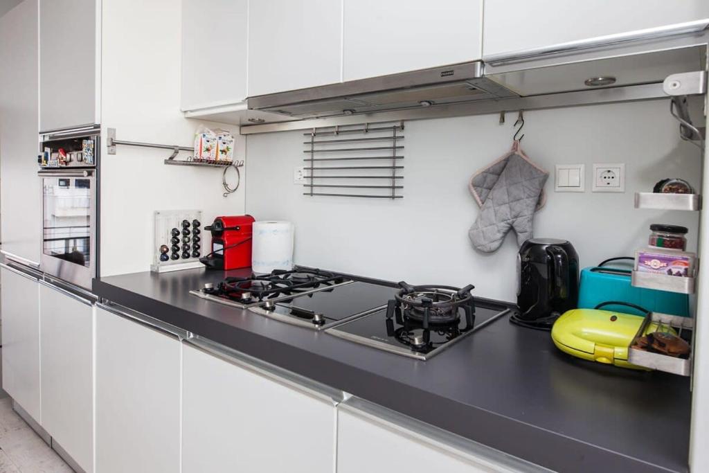 Curated visual reference: Curated Private Penthouse Hotel Room With Secure Gym Gallery View 42