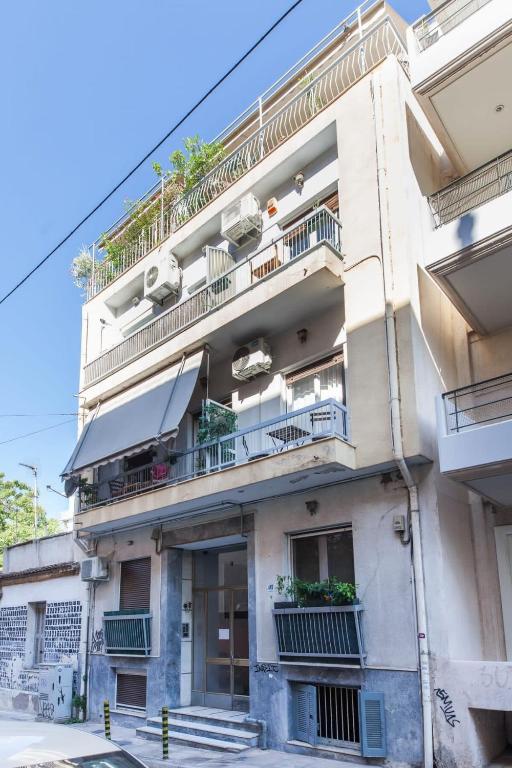 Metaxourgeio Apartments