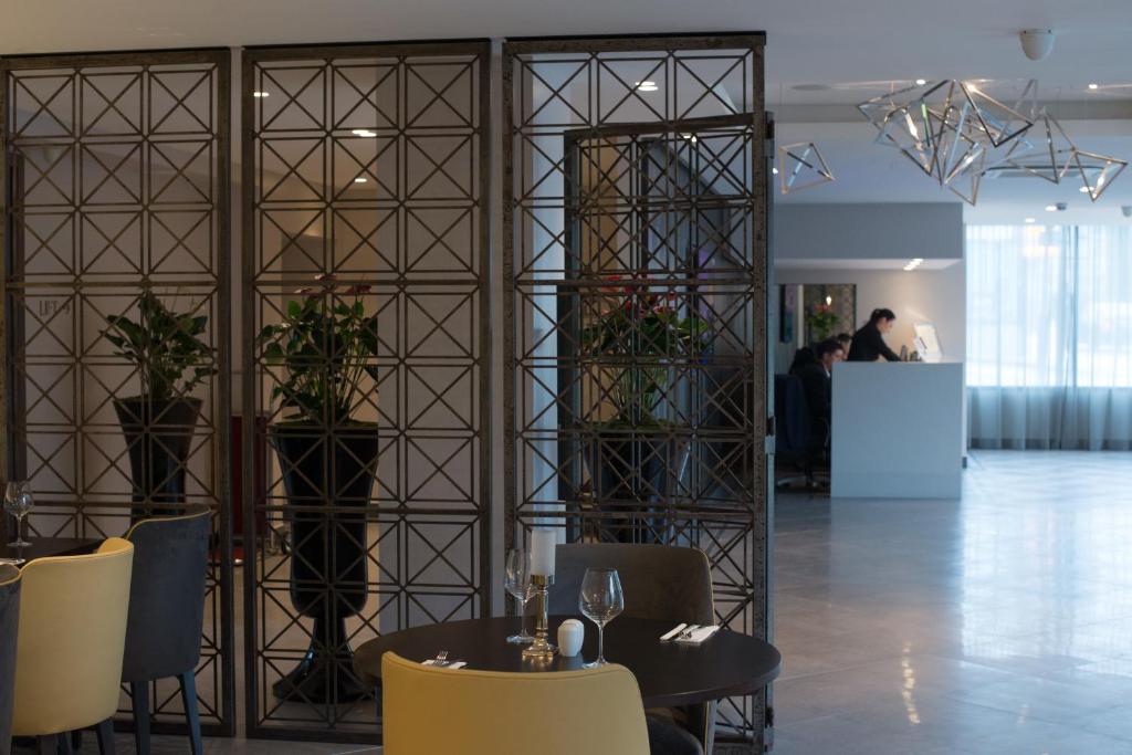 St George's Hotel - Wembley - Resim 6