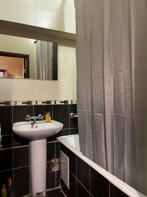 Koupelna v ubytování ArArAt-KLOVSKAYA HOSTEL-APARTMENTS KIEV