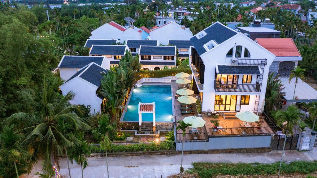 Bazén v ubytování Nghé Garden Resort Hội An nebo v jeho okolí