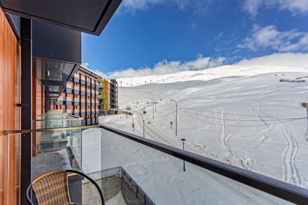 Stylish 1BR Ski In Out Apartment In New Gudauri - Apartment