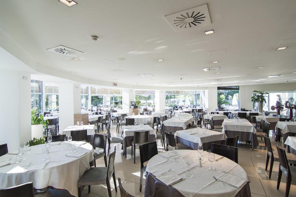Restaurace v ubytování Inverigo Hotel