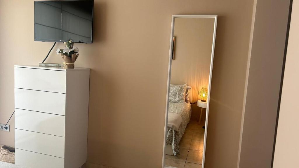 Televízia a/alebo spoločenská miestnosť v ubytovaní luxury homes apt valle del este resort, vera, garrucha,mojacar