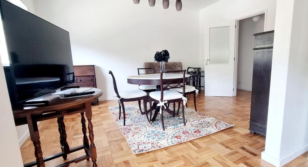Μια τηλεόραση ή/και κέντρο ψυχαγωγίας στο Pinhão House