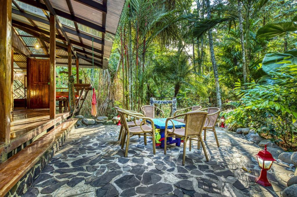 Congo Bongo EcoVillage Costa Rica - Big Dream House