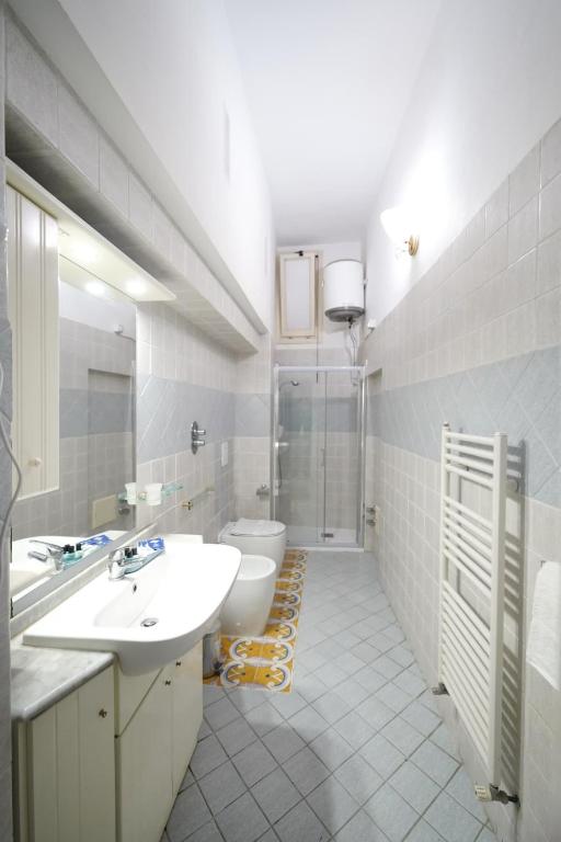 Koupelna v ubytování Ambasciata Sorrento Relais