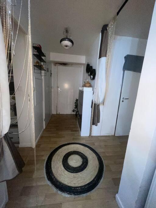 Appartement Aubervilliers tesisinde bir banyo