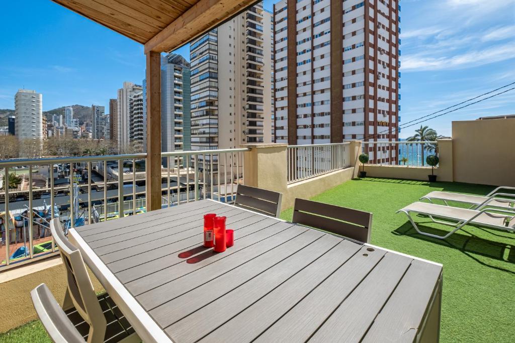 Balkón alebo terasa v ubytovaní Penthouse Ancla 461 Levante Beach