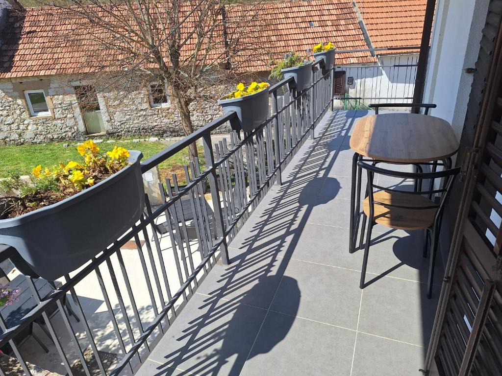 Balkón nebo terasa v ubytování Mare
