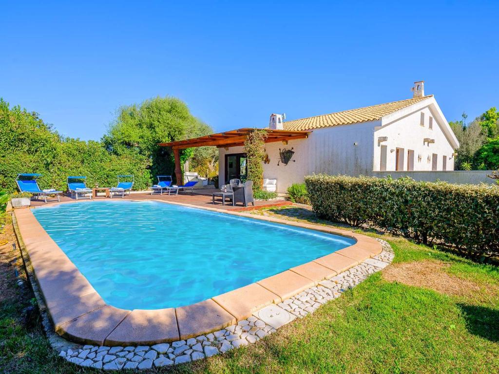 Πισίνα στο ή κοντά στο Sardinia Family Villas - Villa Eloisa with private pool