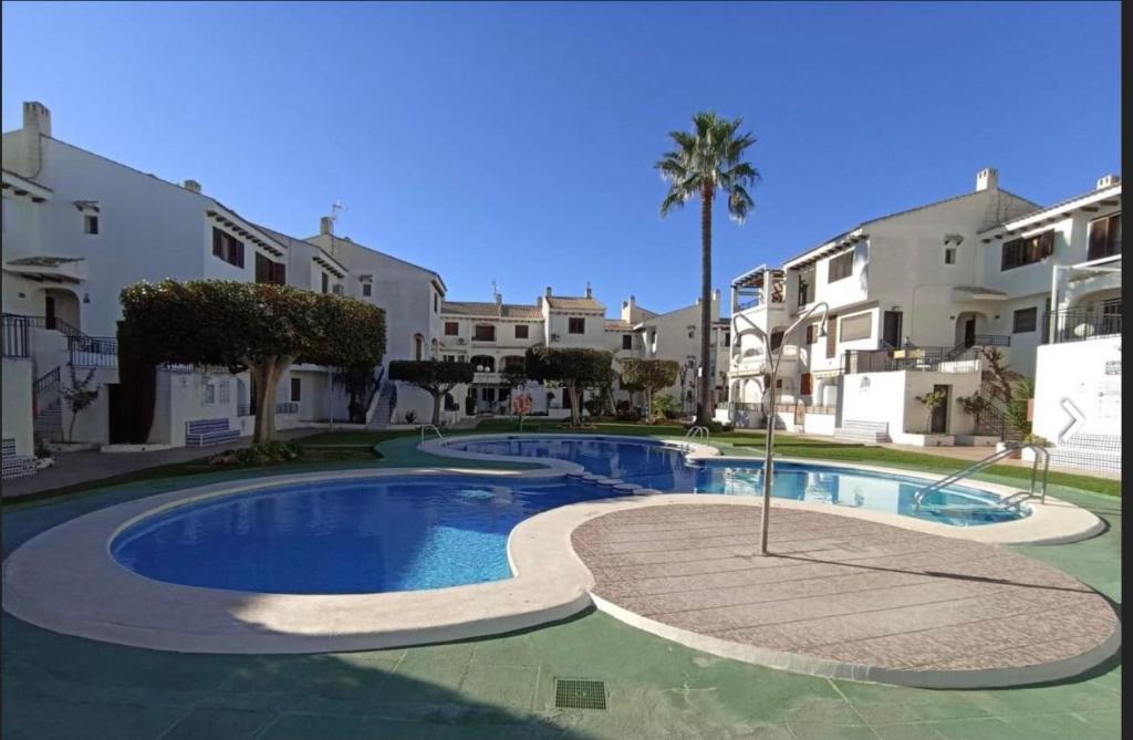 Πισίνα στο ή κοντά στο Alice’s Wonderland - Oleza Garden - Pool & garden View