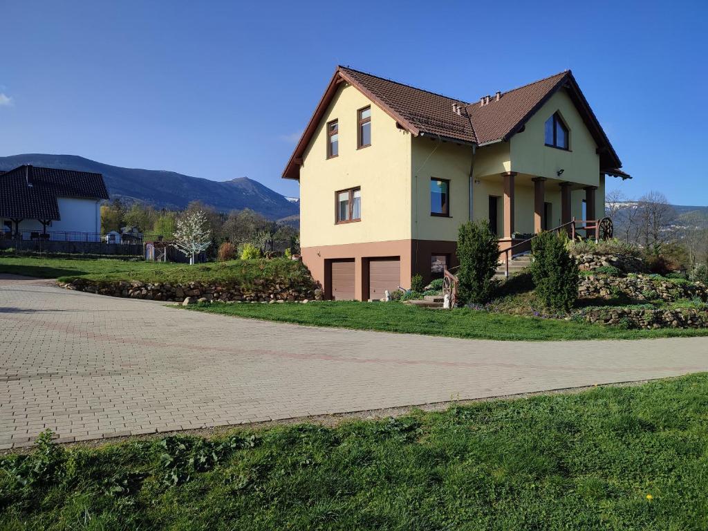 Výhľad na hory alebo výhľad na hory priamo z apartmánu