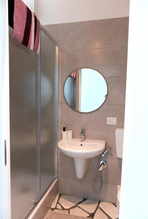 Sole & Luna Guest House - 17