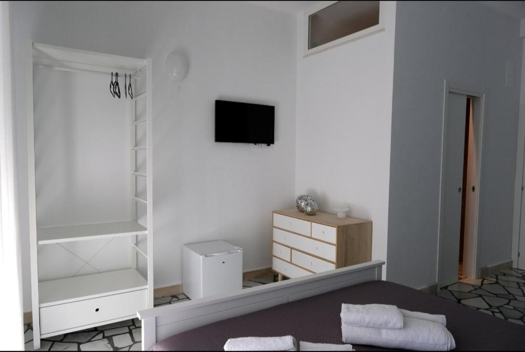 Sole & Luna Guest House - 16