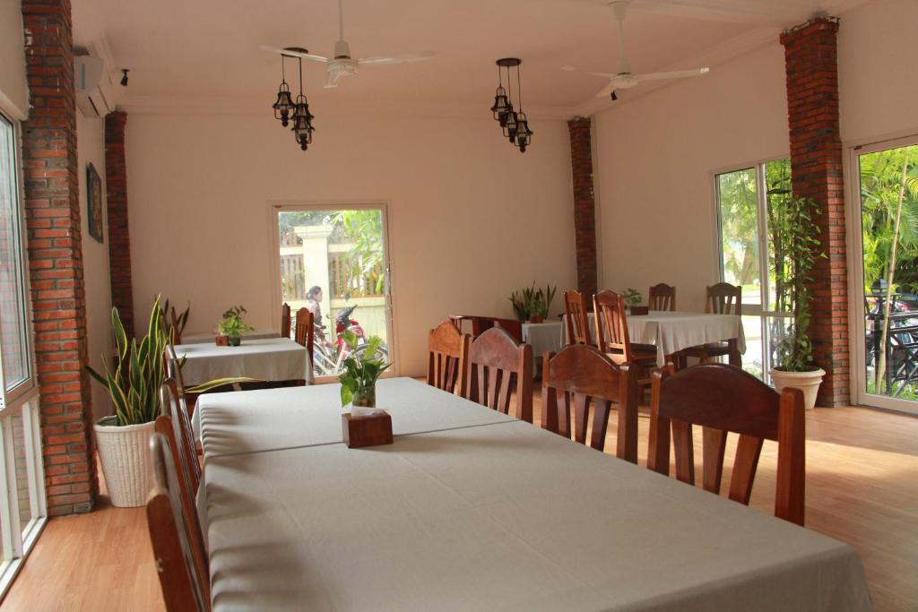 Restaurace v ubytování The Coconut House Hotel