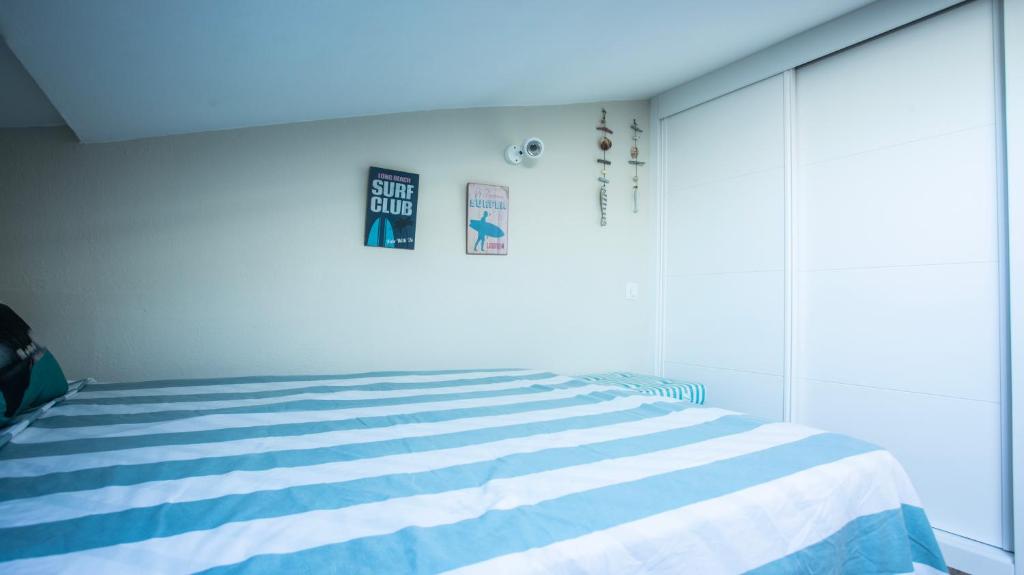 Posteľ alebo postele v izbe v ubytovaní Estudio con piscina en A Guarda- Pontevedra