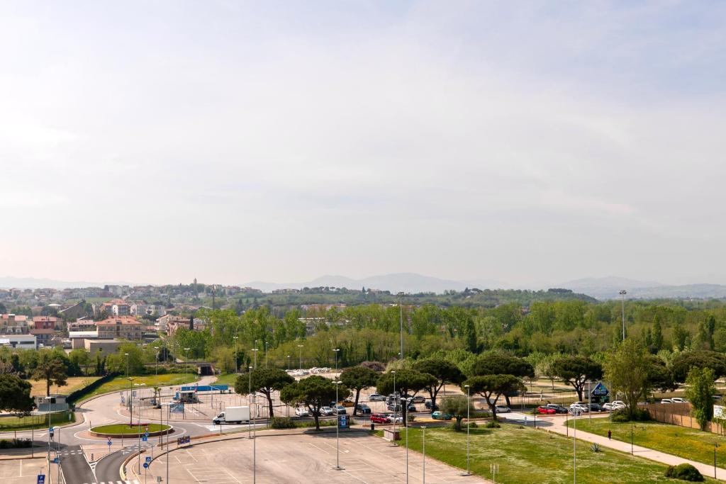 A bird's-eye view of Suite vista mare