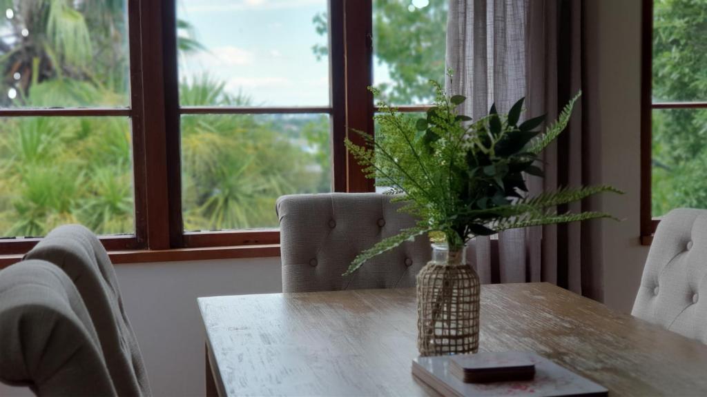 Kingsland Family Home - Resim 16