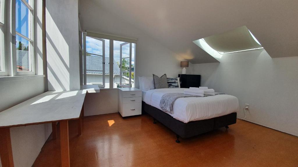 Kingsland Family Home - Resim 18