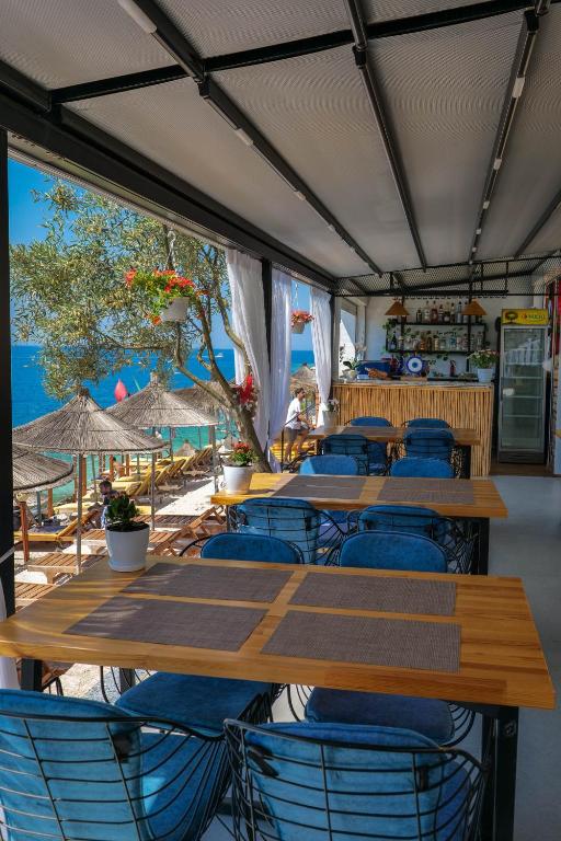 Restaurace v ubytování Fabeno Villa