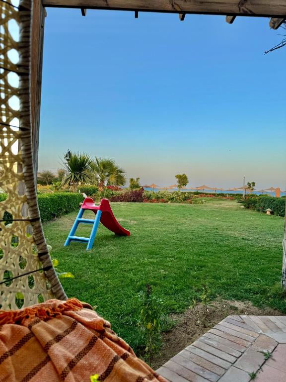 Kép 5-BR beachfront Villa on Red Sea - stunning view szállásáról Ajn-Szuhnában a galériában