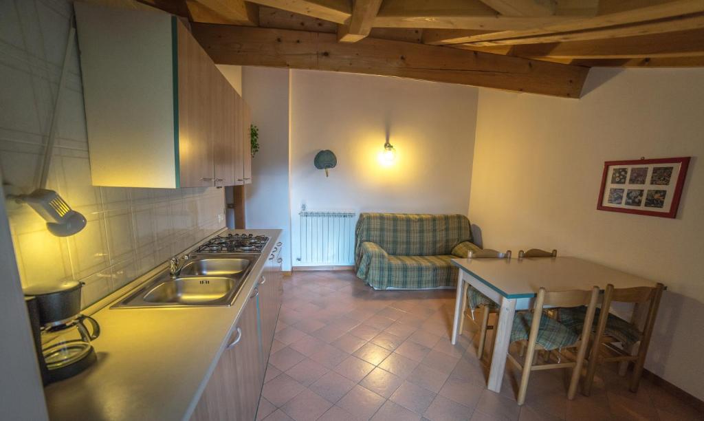 Kuchyň nebo kuchyňský kout v ubytování Casa Enrico