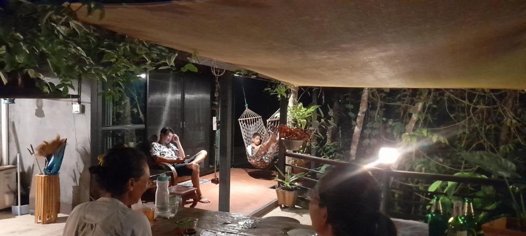 Posezení v ubytování บ้านลูกจัน Bann Lookjan Trat