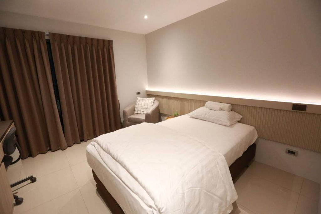 Легло или легла в стая в BaanTip​ HomeStay
