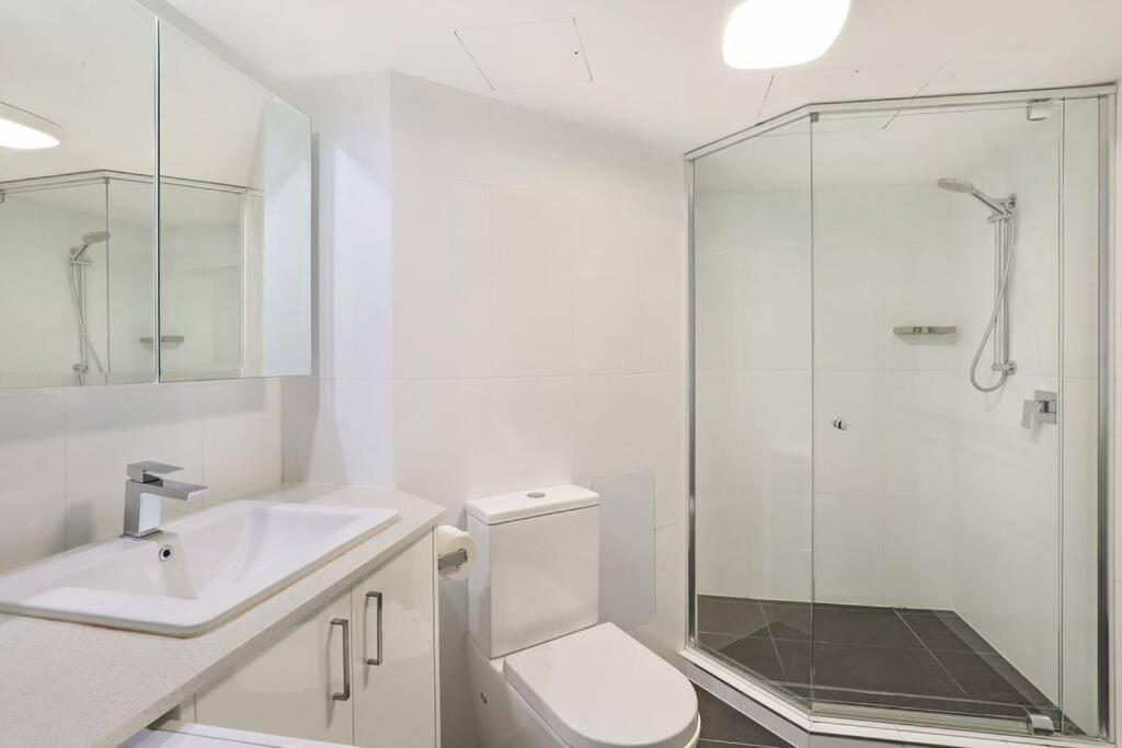Vannituba majutusasutuses 8th Floor Ocean View Landmark Resort Mooloolaba