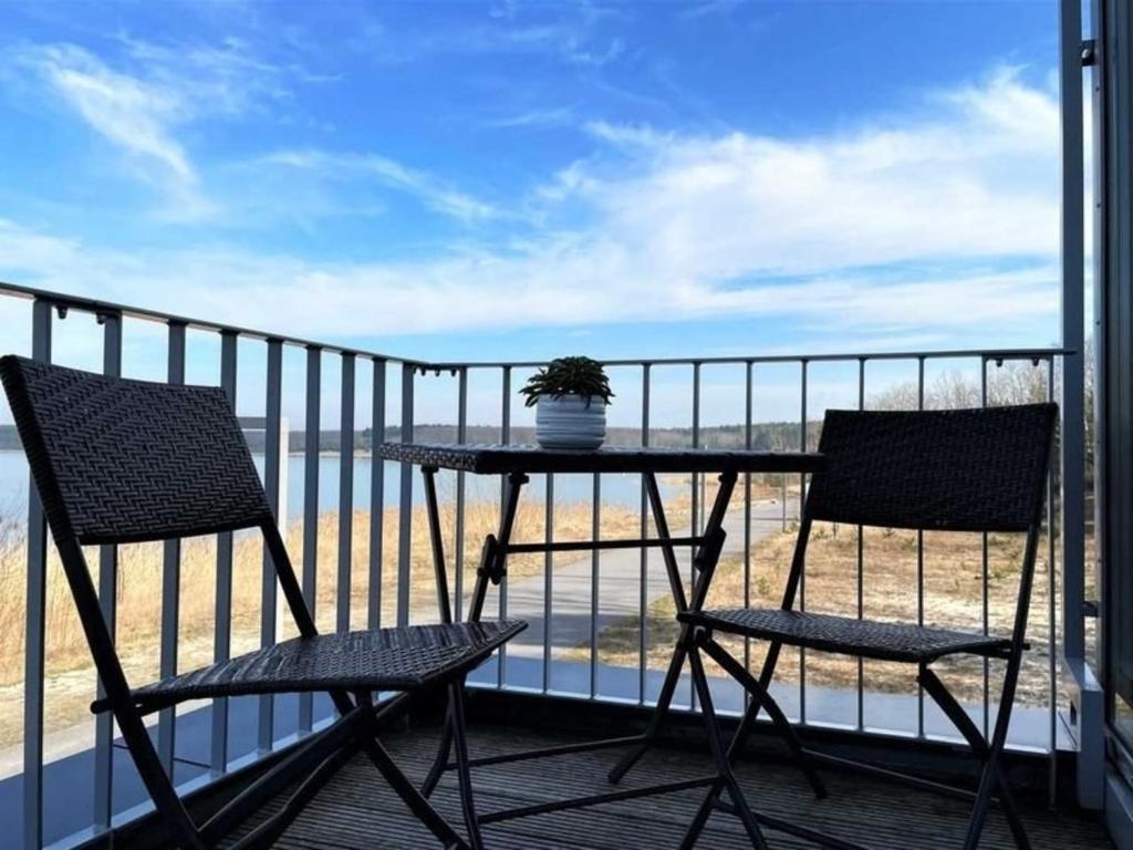 Balkoni atau teres di Appartment Seeblick 4 1OG Grundbelegung 4 Pers