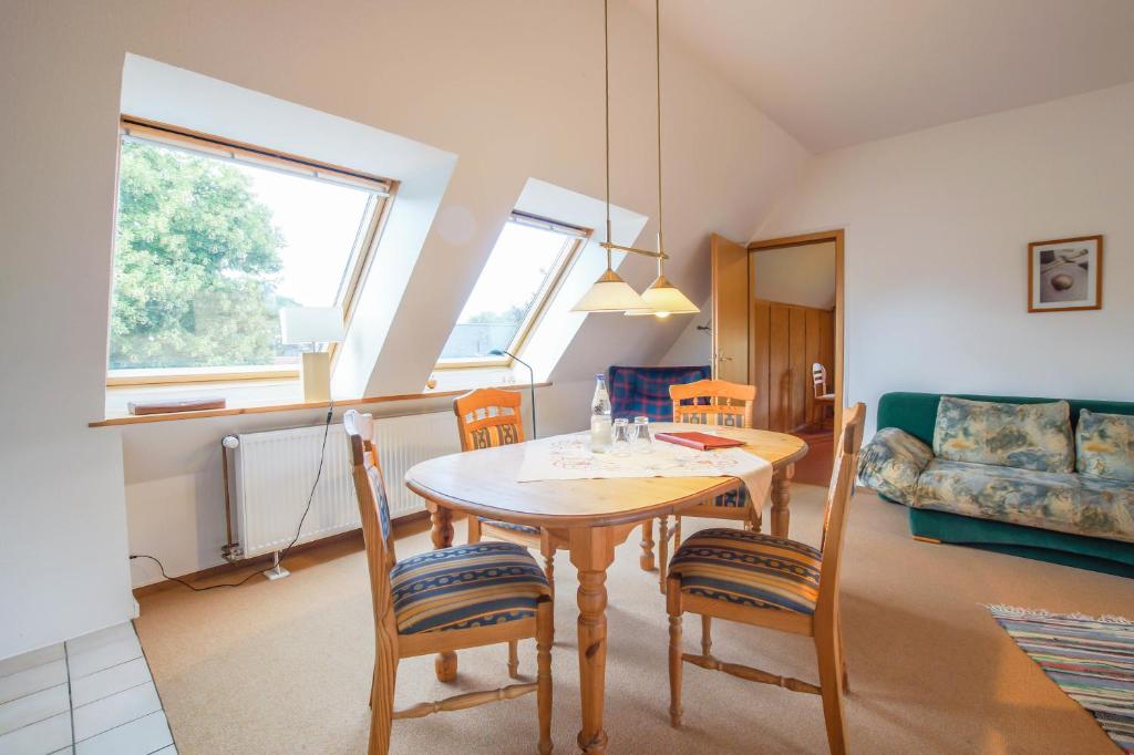 Pension Lindenkrug - Two-Bedroom Apartment (2-4 Adults)