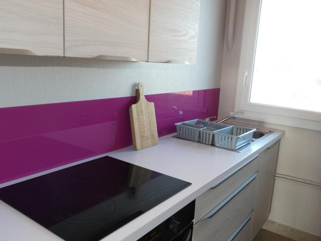 Fotografia z galérie ubytovania Appartement Rénové Face Mer - 6 Pers, 400m Commerces et Marché - St Jean de Monts - FR-1-323-267 v destinácii Saint-Jean-de-Monts