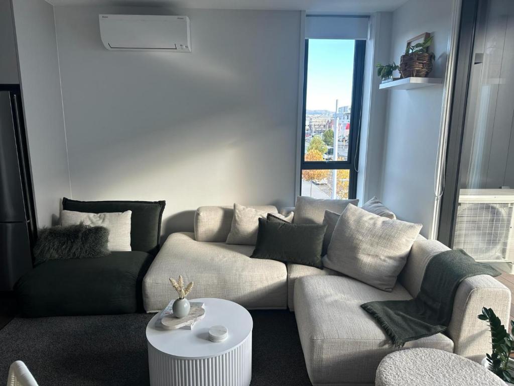 2 Bed Central City - Resim 8