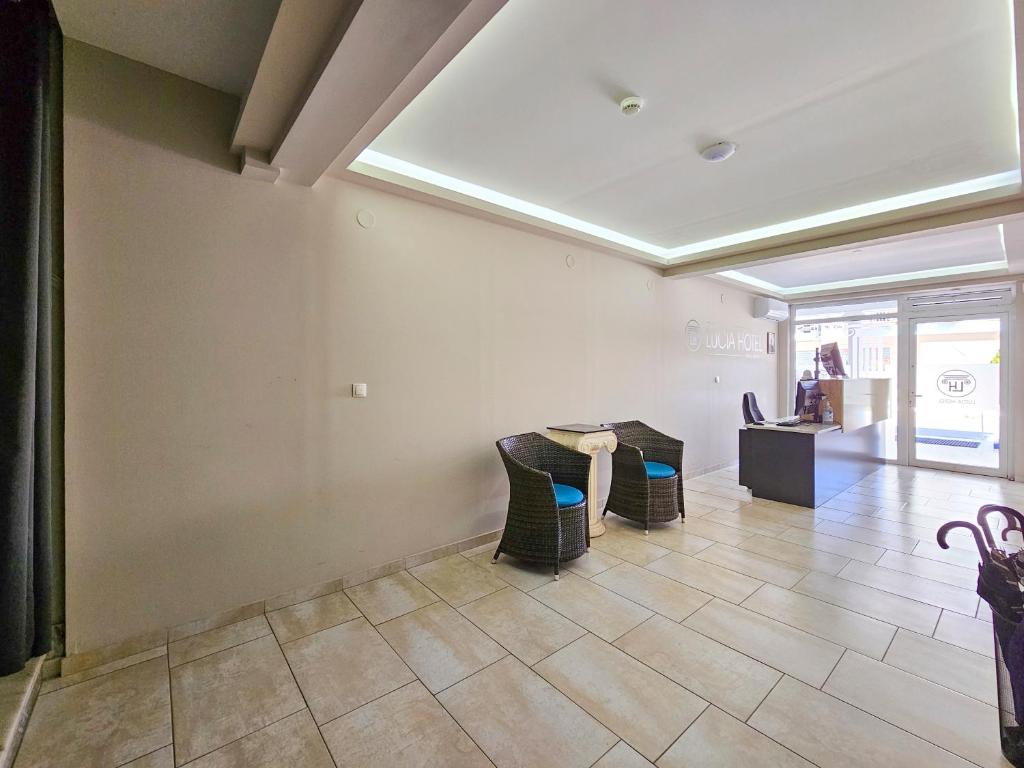 Posezení v ubytování Lucia Hotel Paralia
