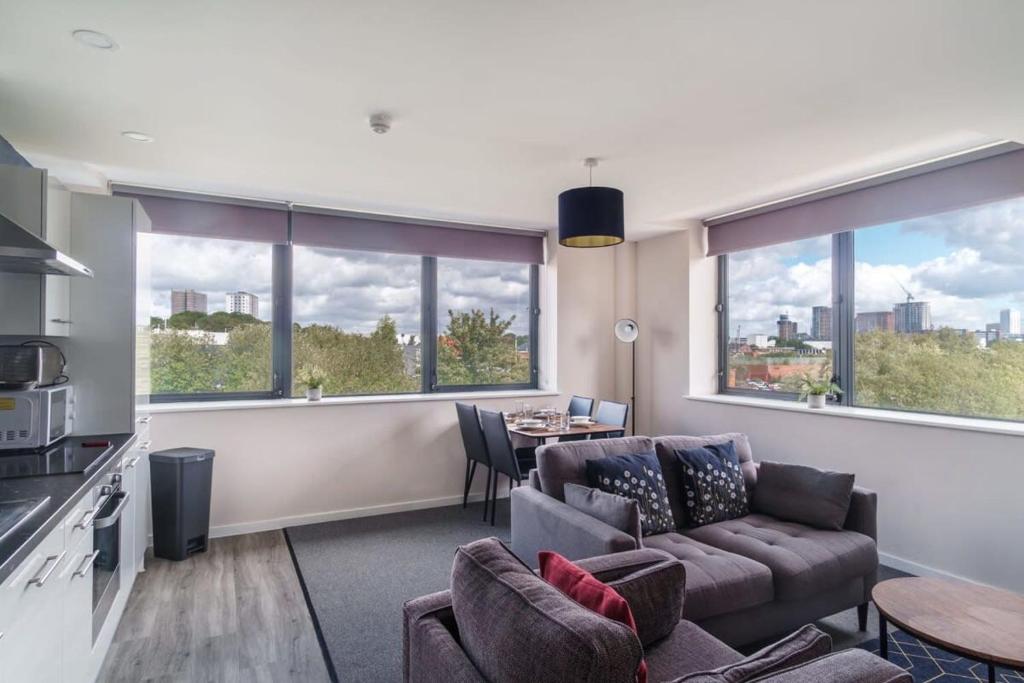 Fantastic 2 Bedroom Apartment Manchester