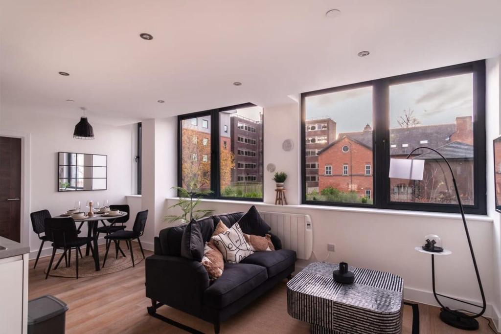 Modern 1 Bed Old Trafford Apartment, Manchester Updated 2024 Prices