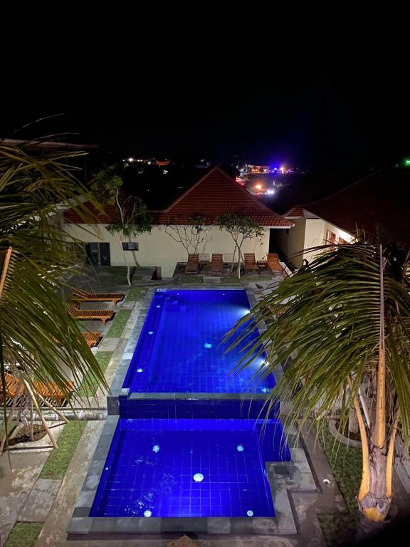 Kolam renang di atau di dekat Pandawa Beach Homestay 1