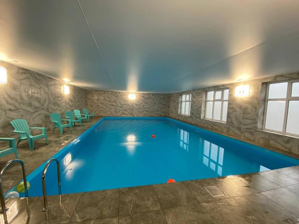 Bazén v ubytování Hotel ELYSIUM nebo v jeho okolí