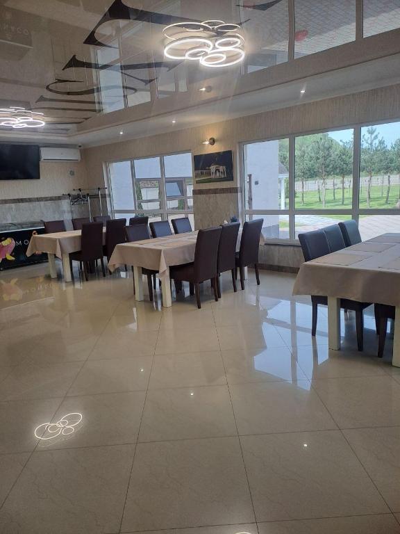 Fotografie z fotogalerie ubytování Hotel ELYSIUM v destinaci Irshava