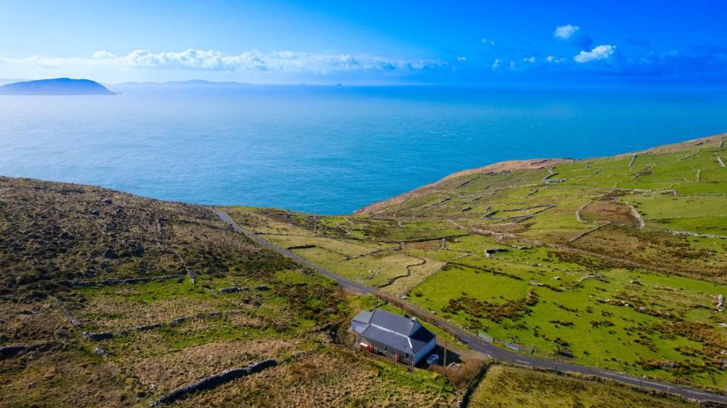 Gallery image of Bolus - Peaceful seaside retreat in Ballinskelligs