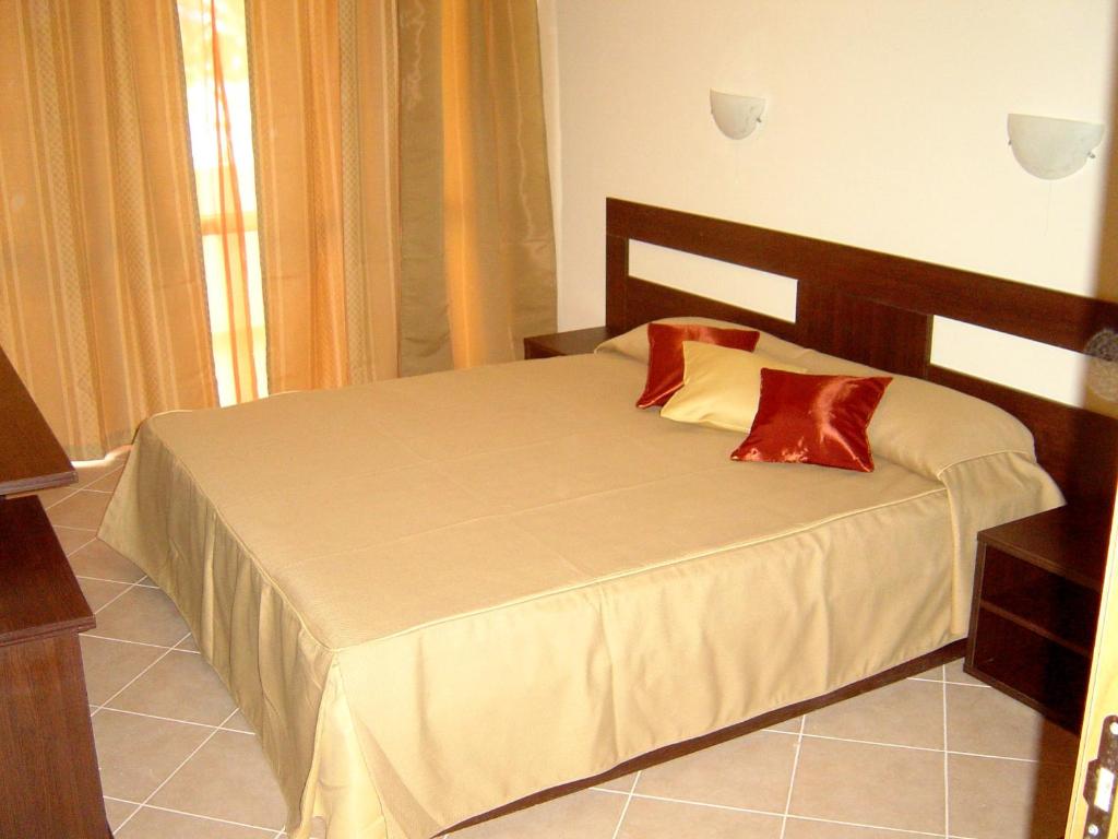 Sun Palace Home Apartments