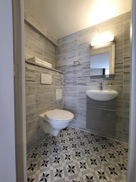 Hôtel Résidence A la Buttes aux Cailles - Resim 41