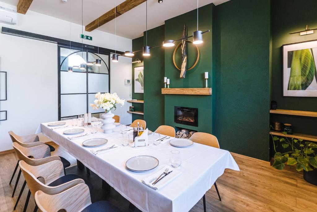 Fotografie z fotogalerie ubytování Stokker Hotel v destinaci Oradea